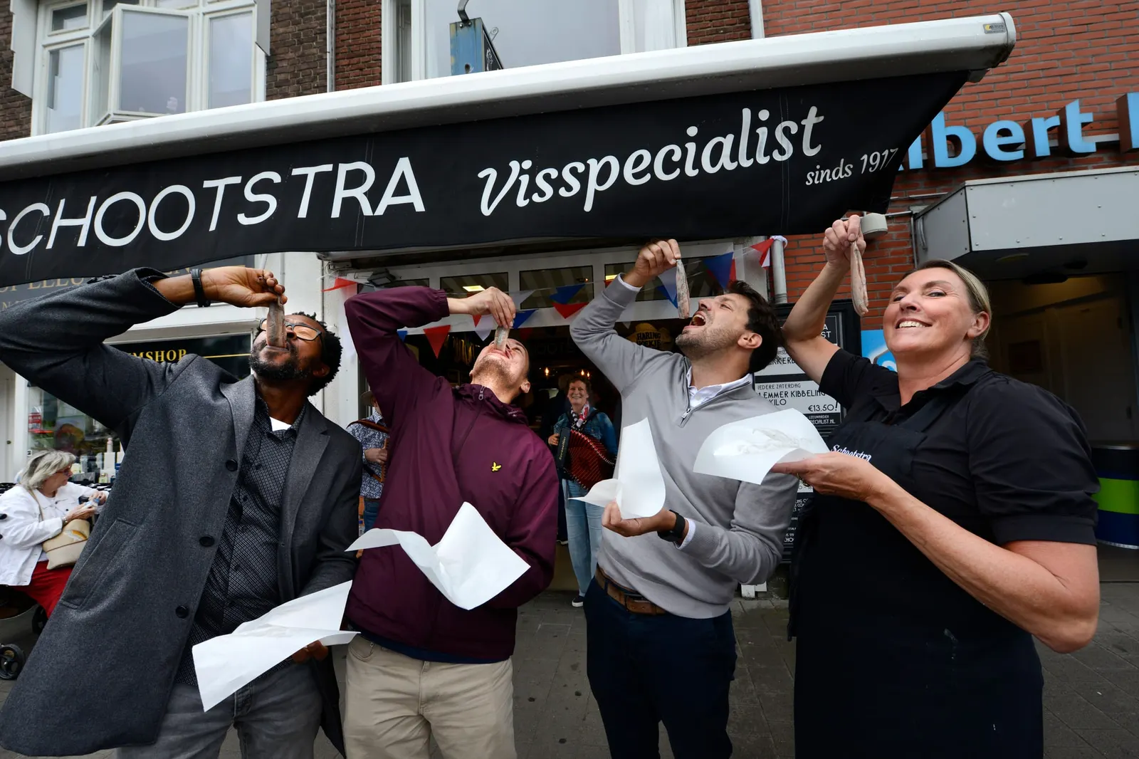Haring happen voor Schootstra Visspecialist aan de Schrans